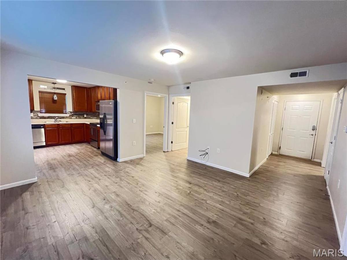 Apartment for rent at 5114 Welsh Dr, Lake Saint Louis, MO 63367