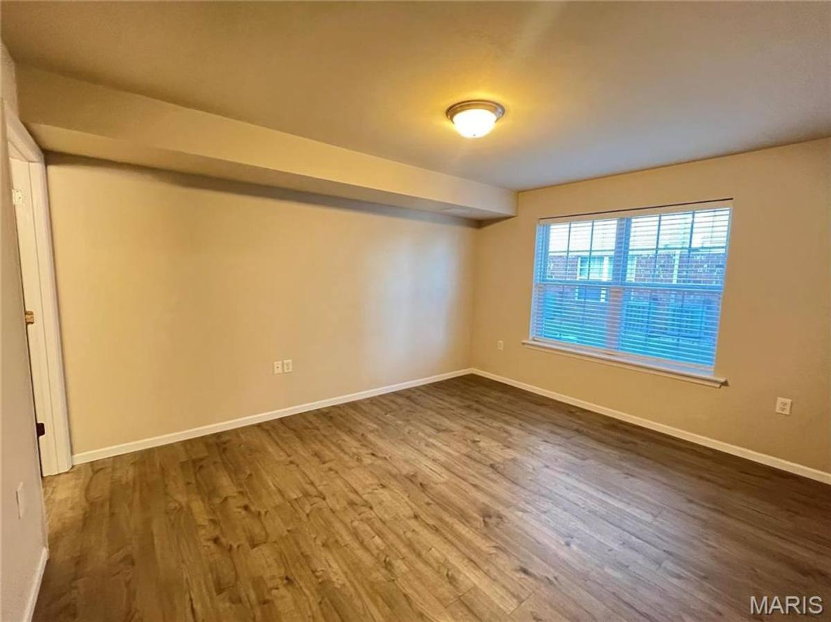 Apartment for rent at 5114 Welsh Dr, Lake Saint Louis, MO 63367