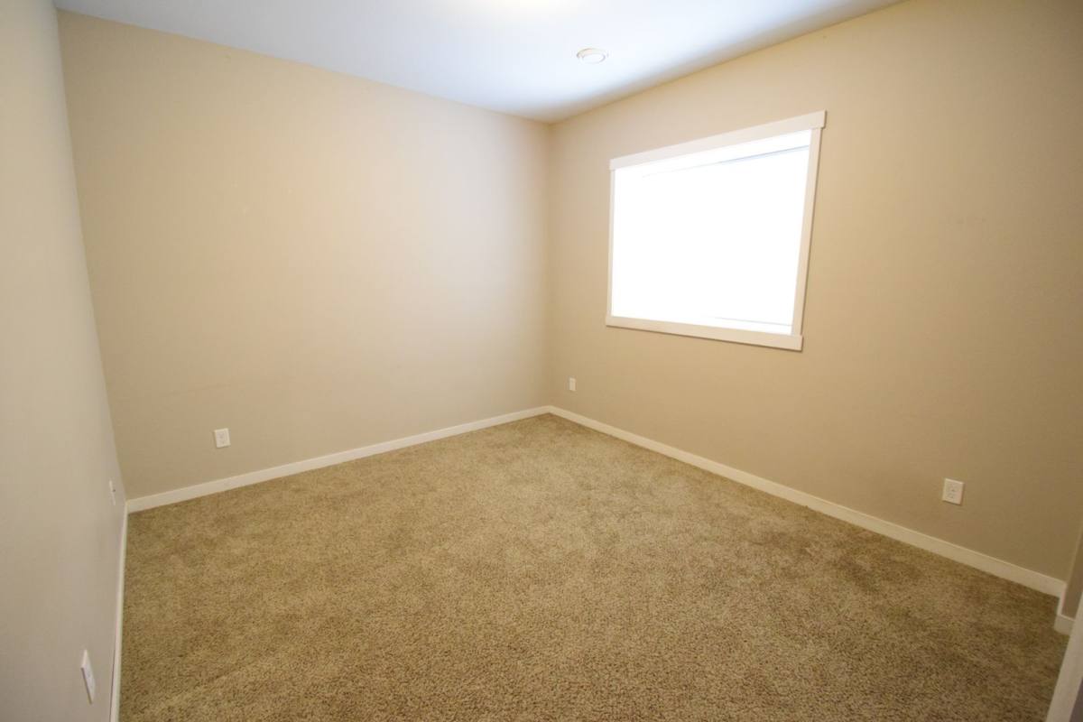 Townhouse for rent at 224 James Ave, Mankato, MN 56001