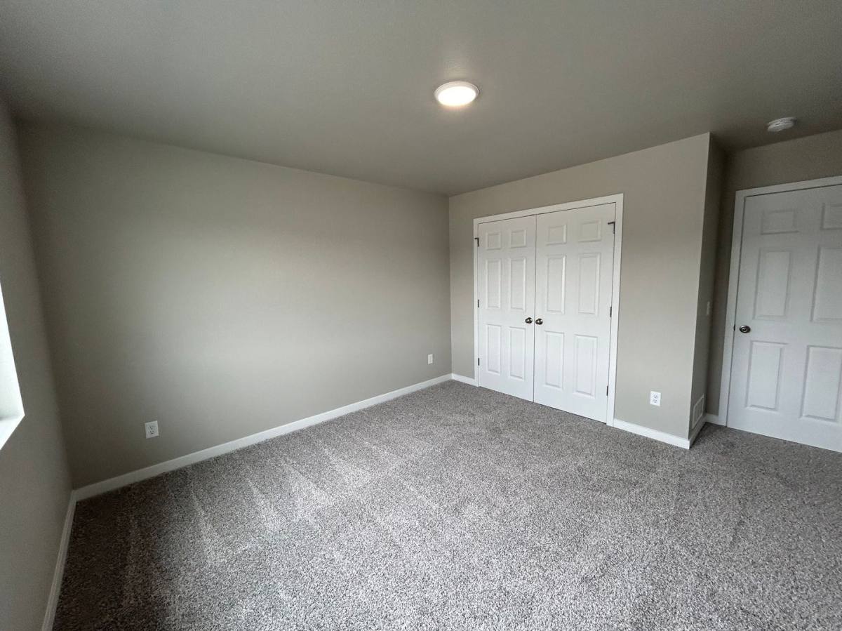 Townhouse for rent at 3828 Scorpio Dr SE, Mandan, ND 58554