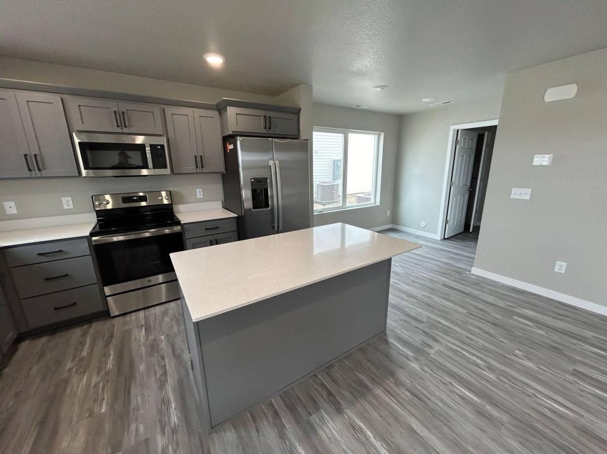 Townhouse for rent at 3828 Scorpio Dr SE, Mandan, ND 58554
