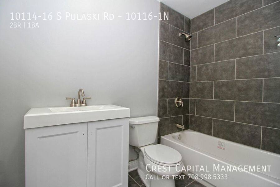 Condo for rent at 10114 S Pulaski Rd #3W, Oak Lawn, IL 60453