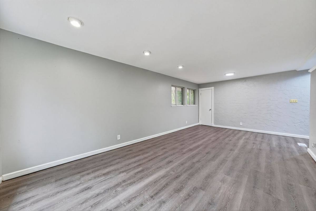 House for rent at 120 McAlpine Dr, Saint Louis, MO 63137
