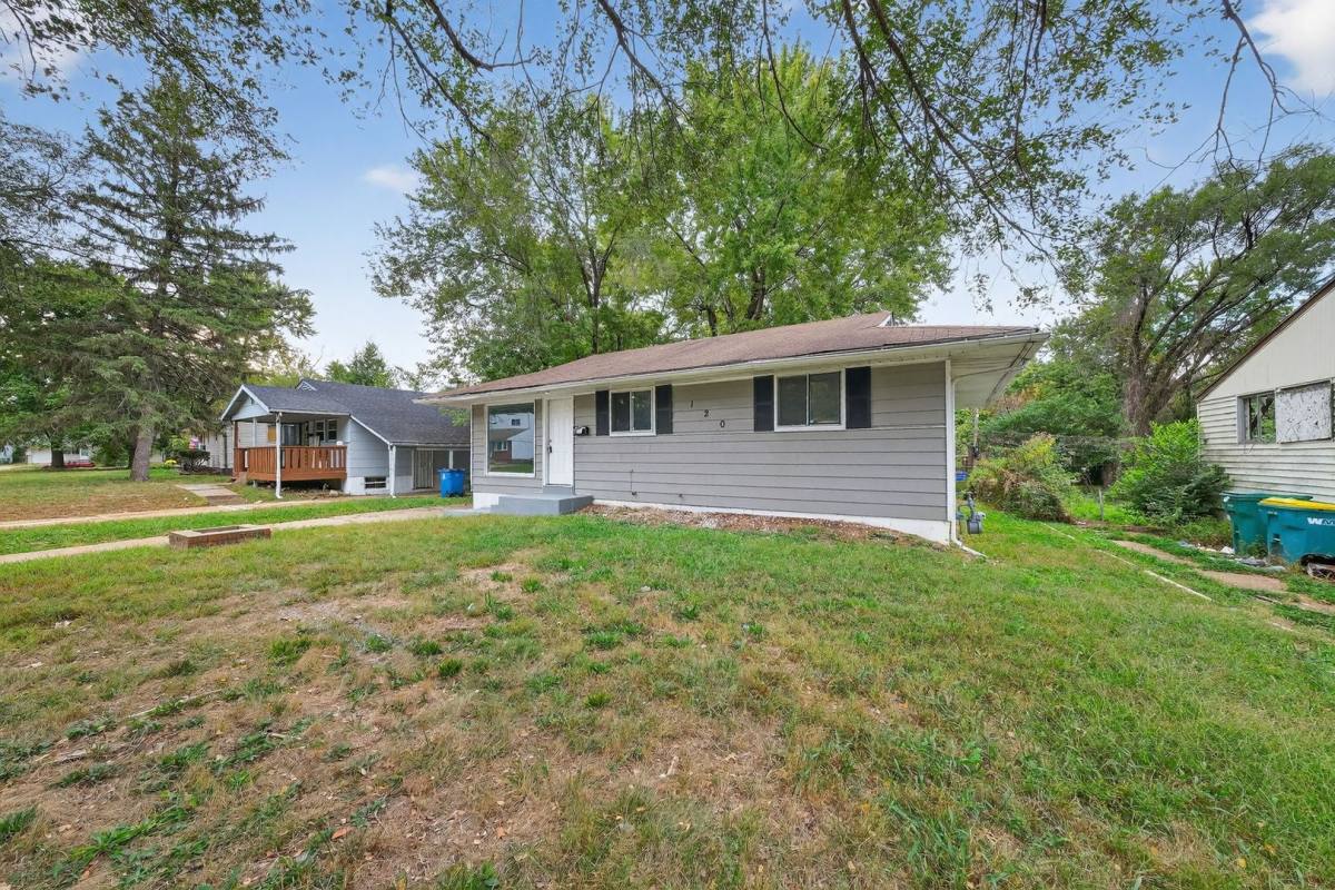 House for rent at 120 McAlpine Dr, Saint Louis, MO 63137