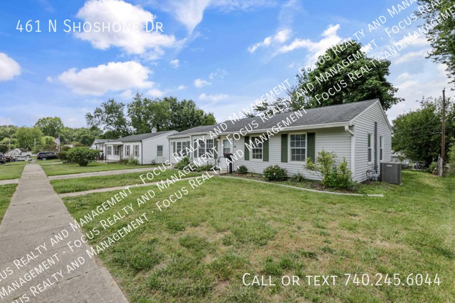 House for rent at 461 N Shoshone Dr, Lancaster, OH 43130
