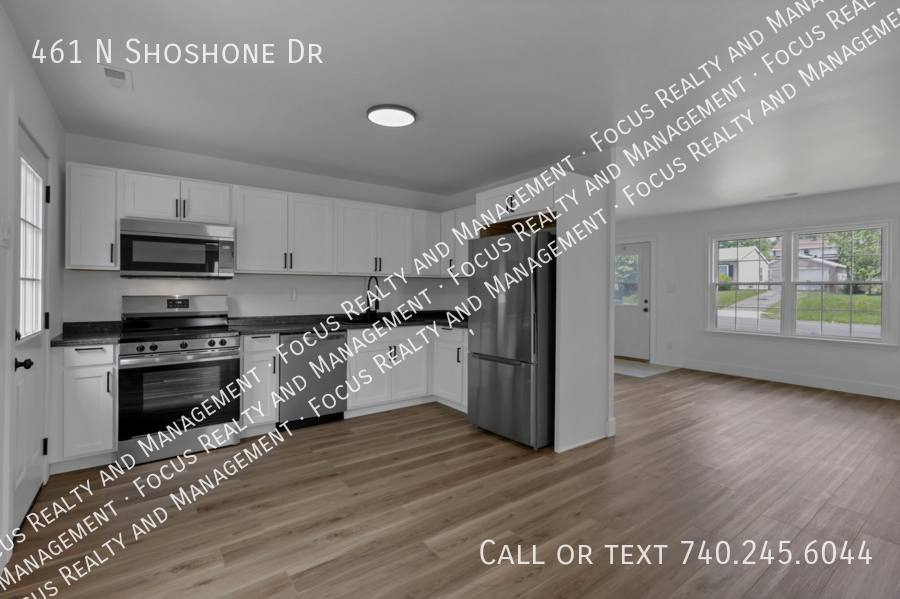 House for rent at 461 N Shoshone Dr, Lancaster, OH 43130