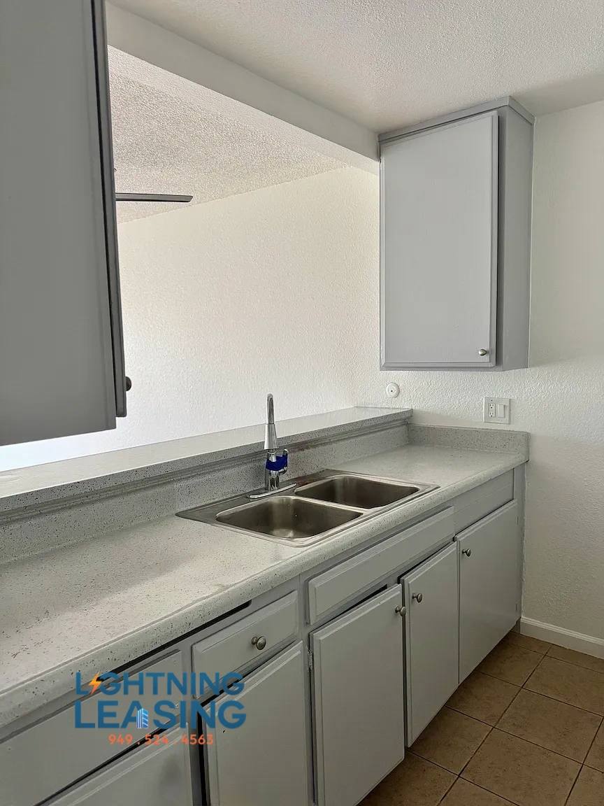 Apartment for rent at 333 N Berendo St #211, Los Angeles, CA 90004