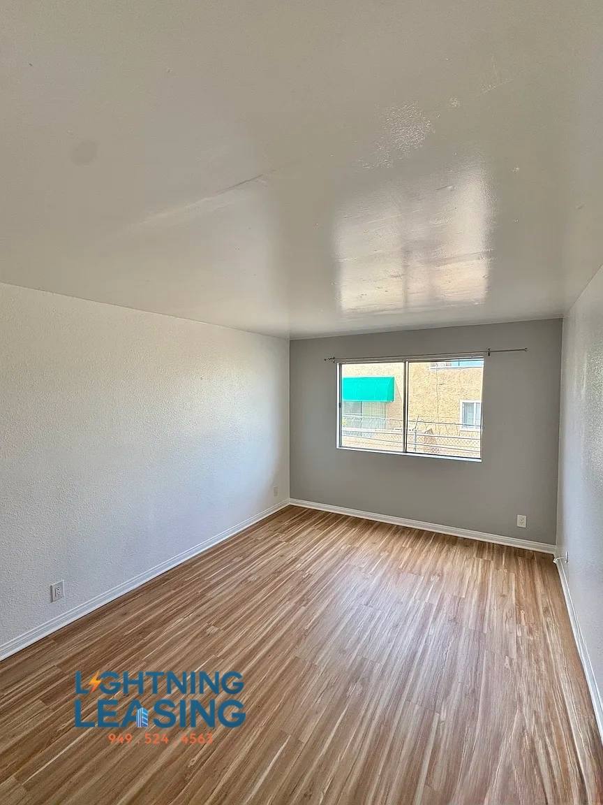 Apartment for rent at 333 N Berendo St #211, Los Angeles, CA 90004