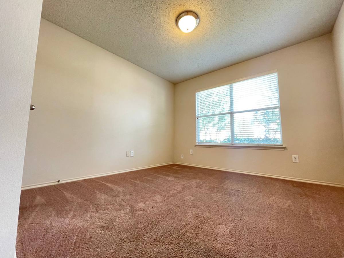 House for rent at 4932 Thorn Hollow Dr, Keller, TX 76244