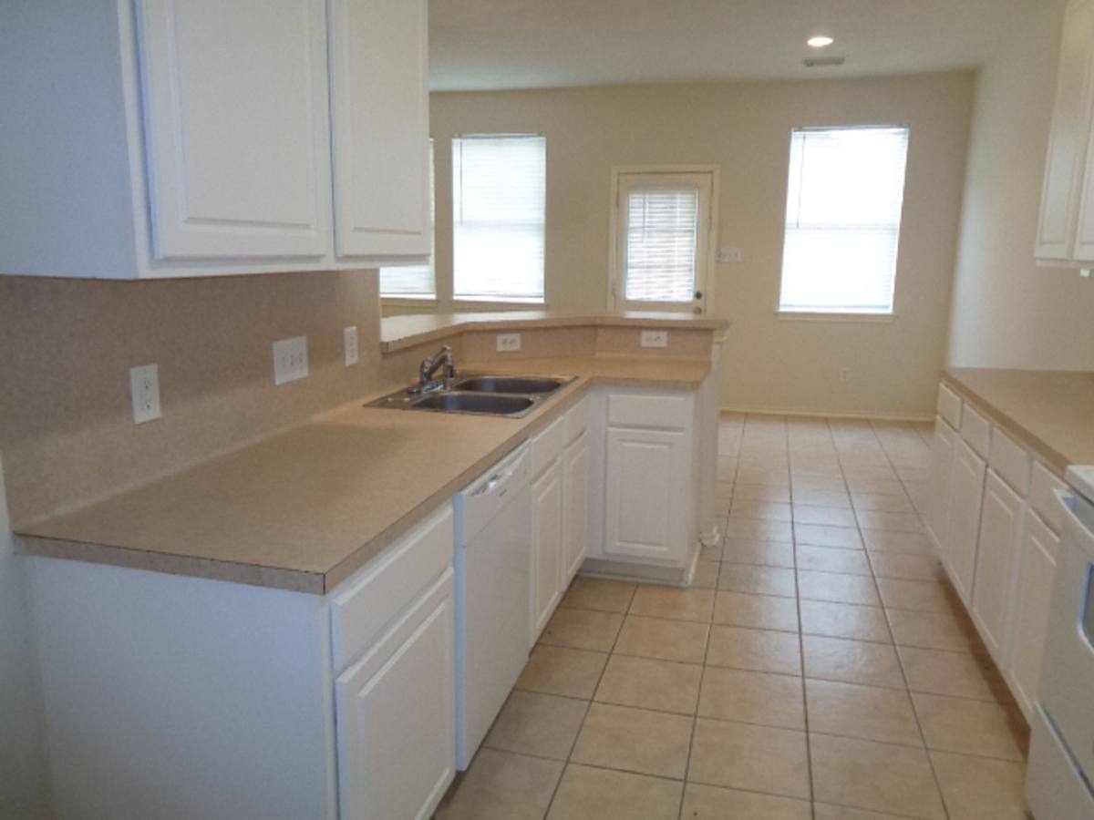 House for rent at 17111 Oakwood Chase, Spring, TX 77379