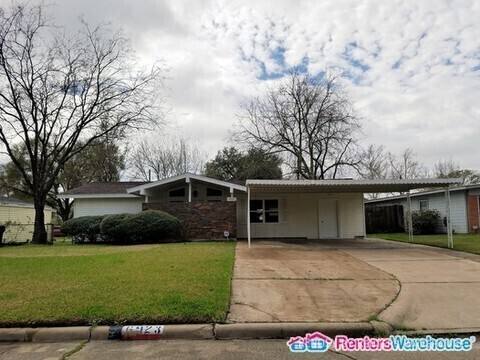 House for rent at 6923 Cole Creek Dr, Houston, TX 77092