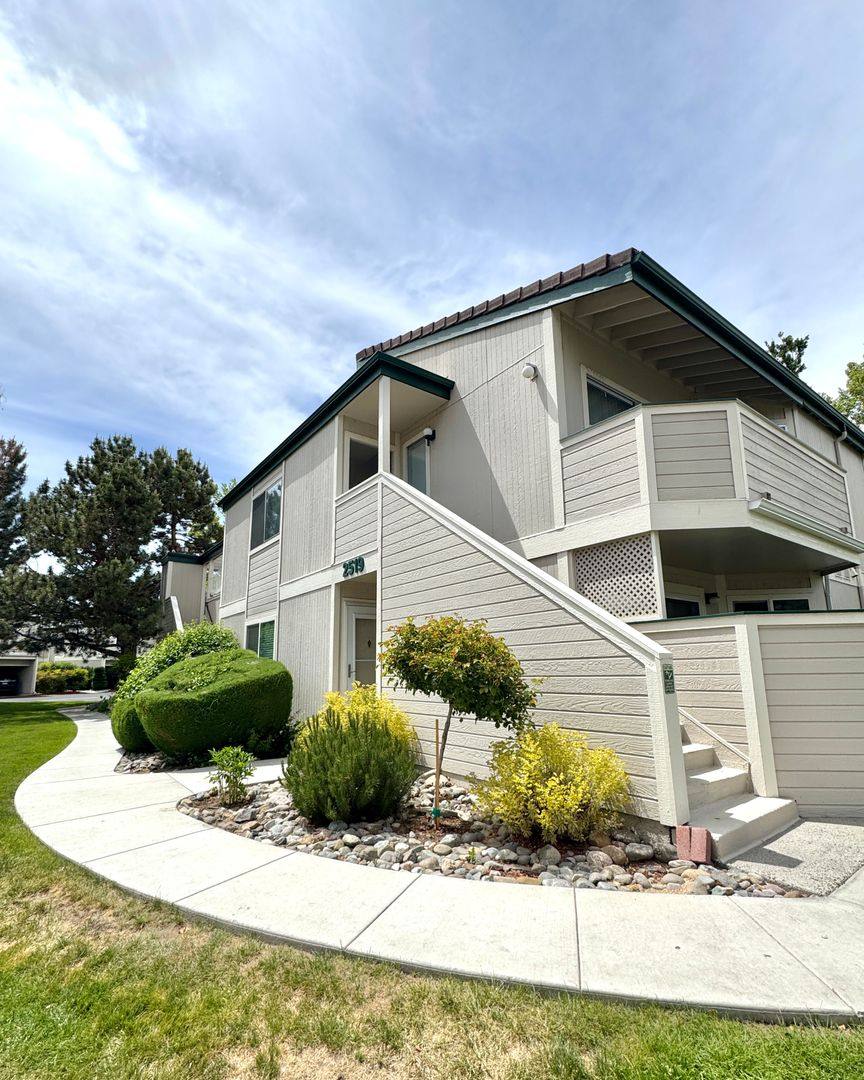 Townhouse for rent at 2519 Sunny Slope Dr, Sparks, NV 89434