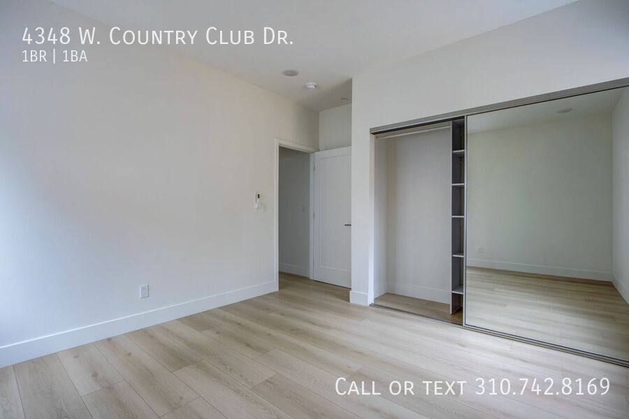 Apartment for rent at 4348 W Country Club Dr, Los Angeles, CA 90019