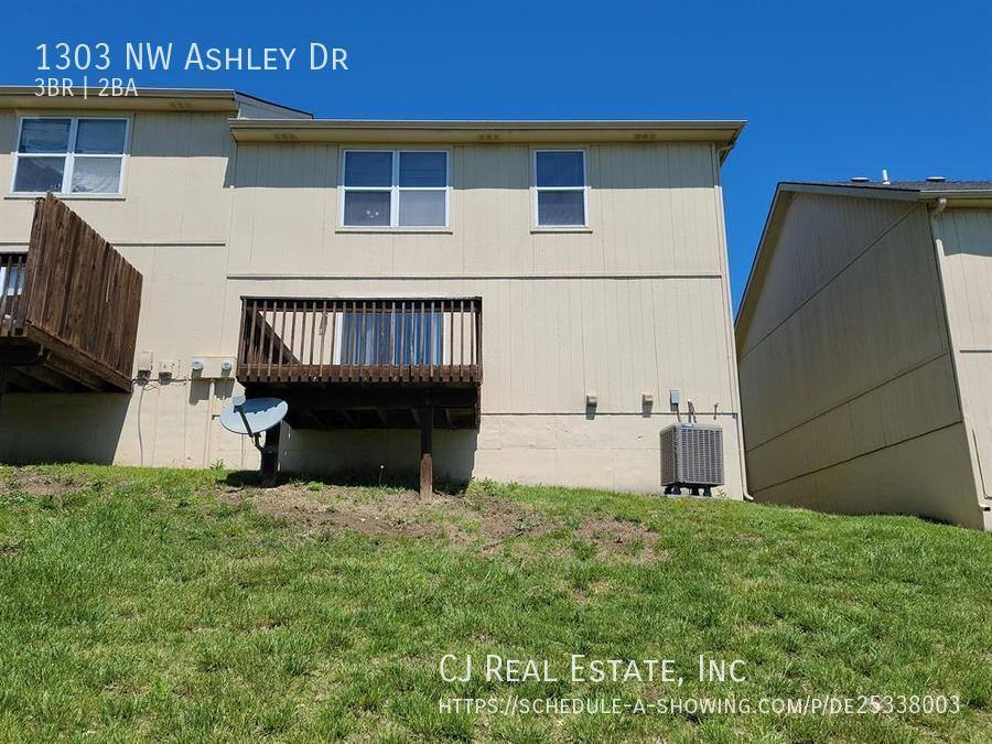 Townhouse for rent at 1303 NW Ashley Dr, Grain Valley, MO 64029