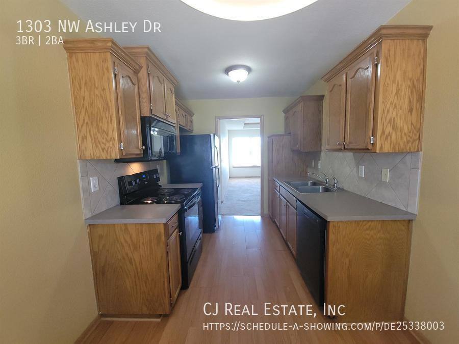Townhouse for rent at 1303 NW Ashley Dr, Grain Valley, MO 64029