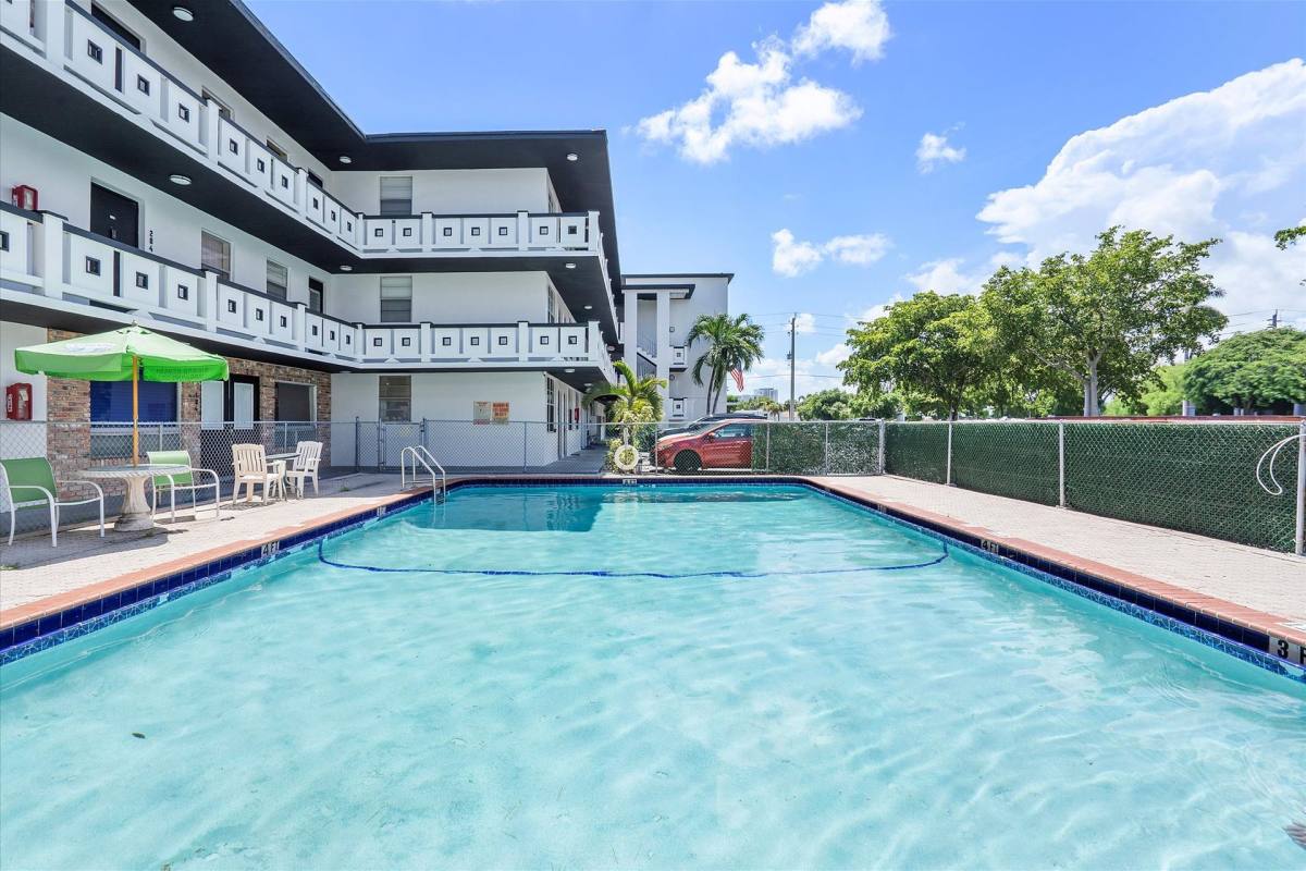 Apartment for rent at 1715 N 16th Ave, Hollywood, FL 33020