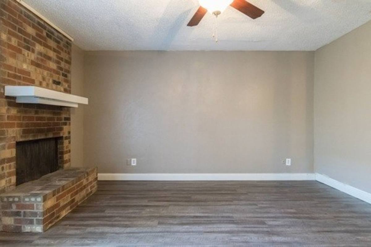 House for rent at 5121 Donnelly Ave #B, Fort Worth, TX 76107