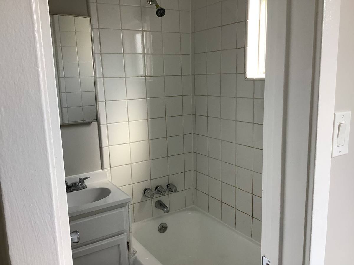 Apartment for rent at 5050 Randolph St, Bell Gardens, CA 90201