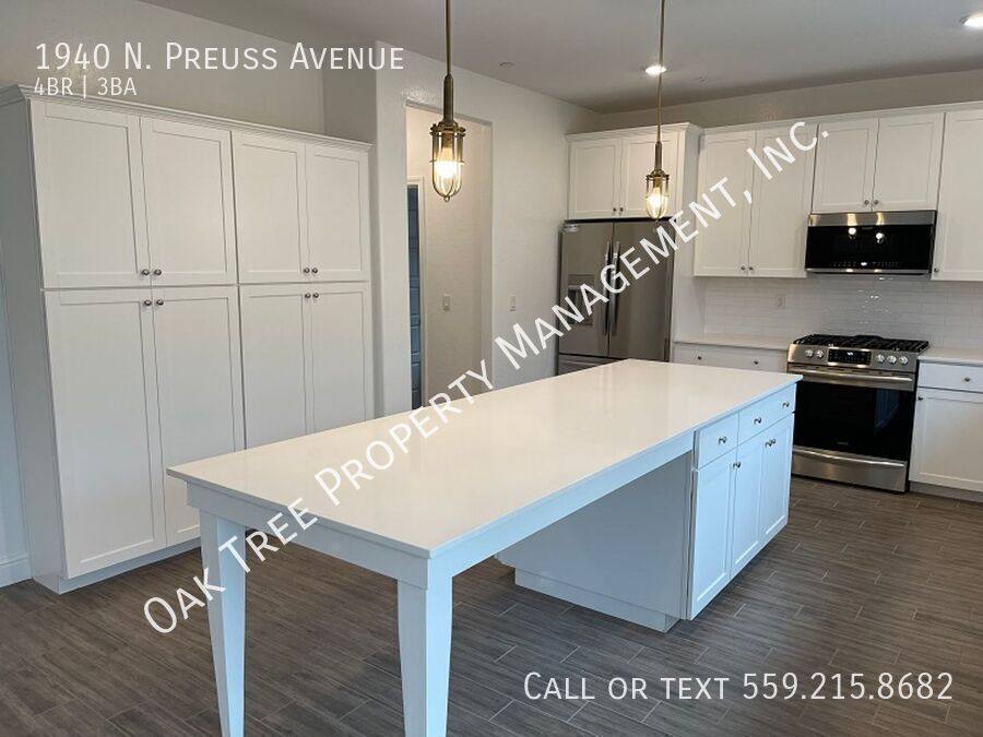 House for rent at 1940 N Preuss Ave, Clovis, CA 93619
