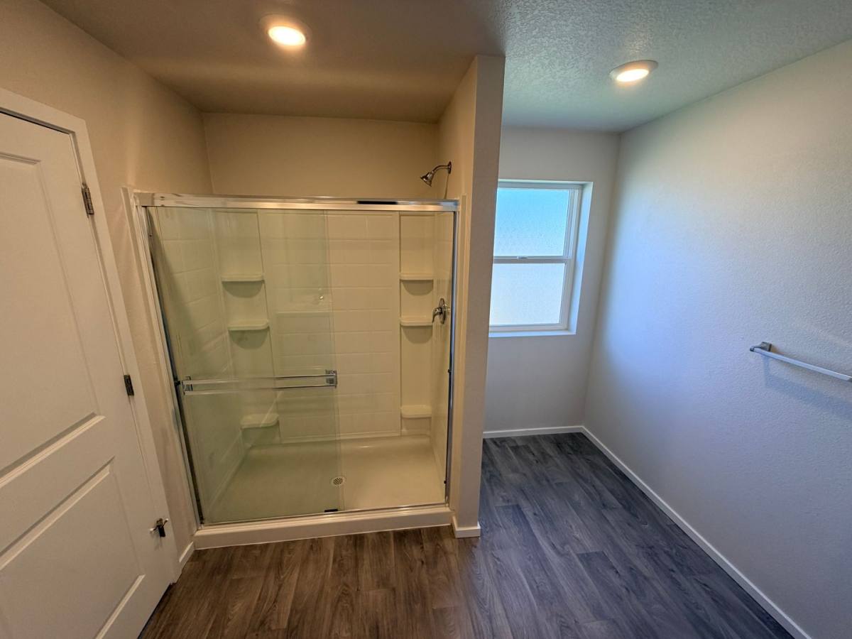 House for rent at 462 Greencrest St NE, Salem, OR 97301