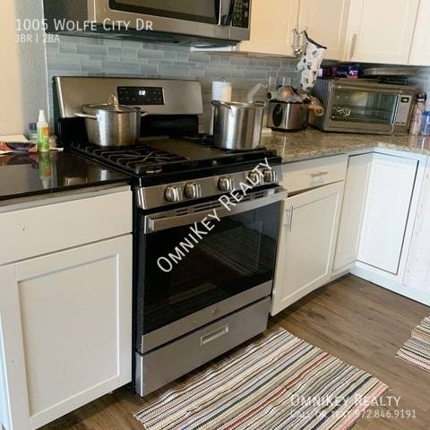 House for rent at 1005 Wolfe City Dr, Greenville, TX 75401