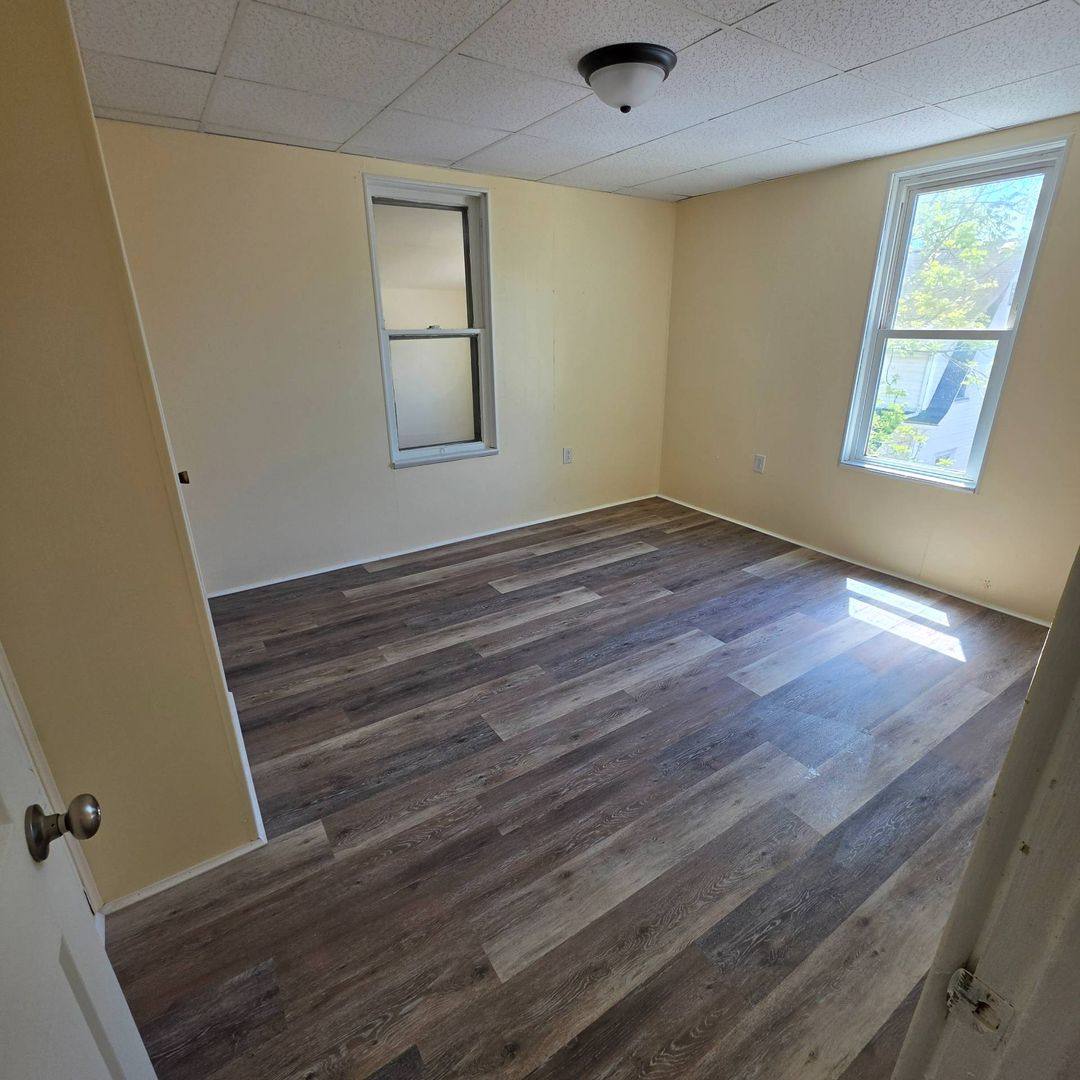 Apartment for rent at 1206 Albert St, New Castle, PA 16101