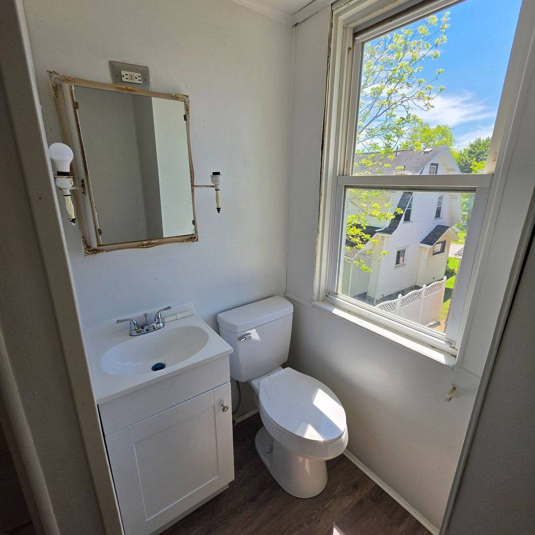 Apartment for rent at 1206 Albert St, New Castle, PA 16101