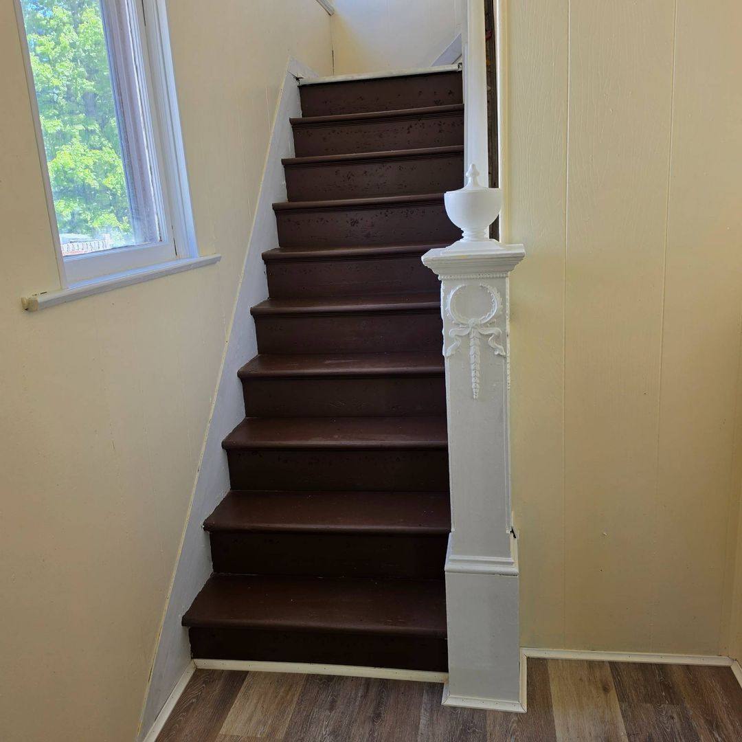 Apartment for rent at 1206 Albert St, New Castle, PA 16101