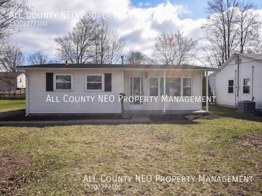 House for rent at 2470 Center Ave, Alliance, OH 44601