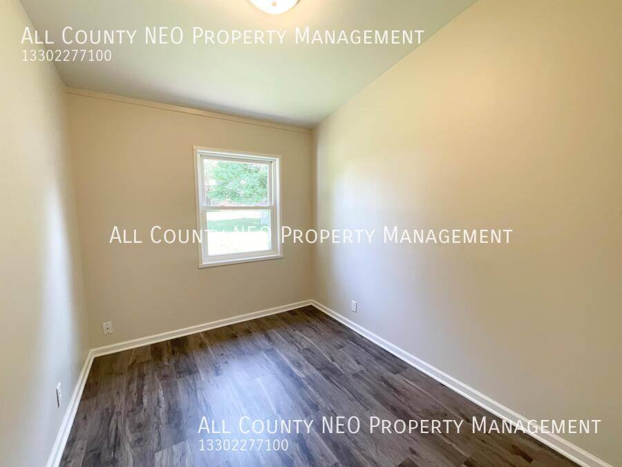 House for rent at 2470 Center Ave, Alliance, OH 44601