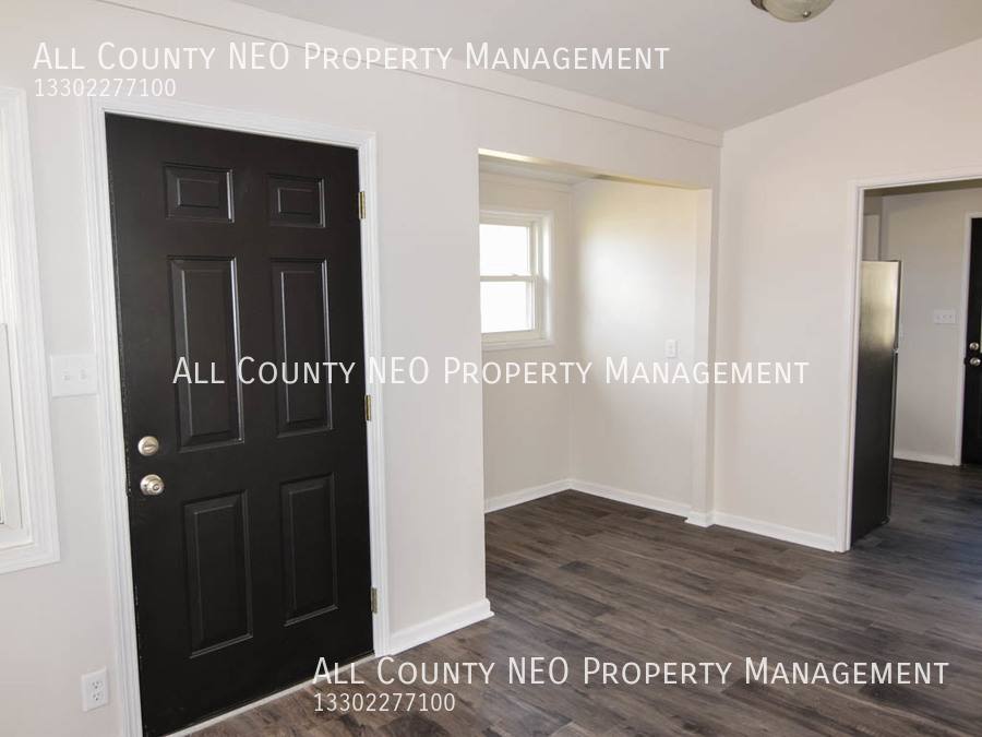House for rent at 2470 Center Ave, Alliance, OH 44601
