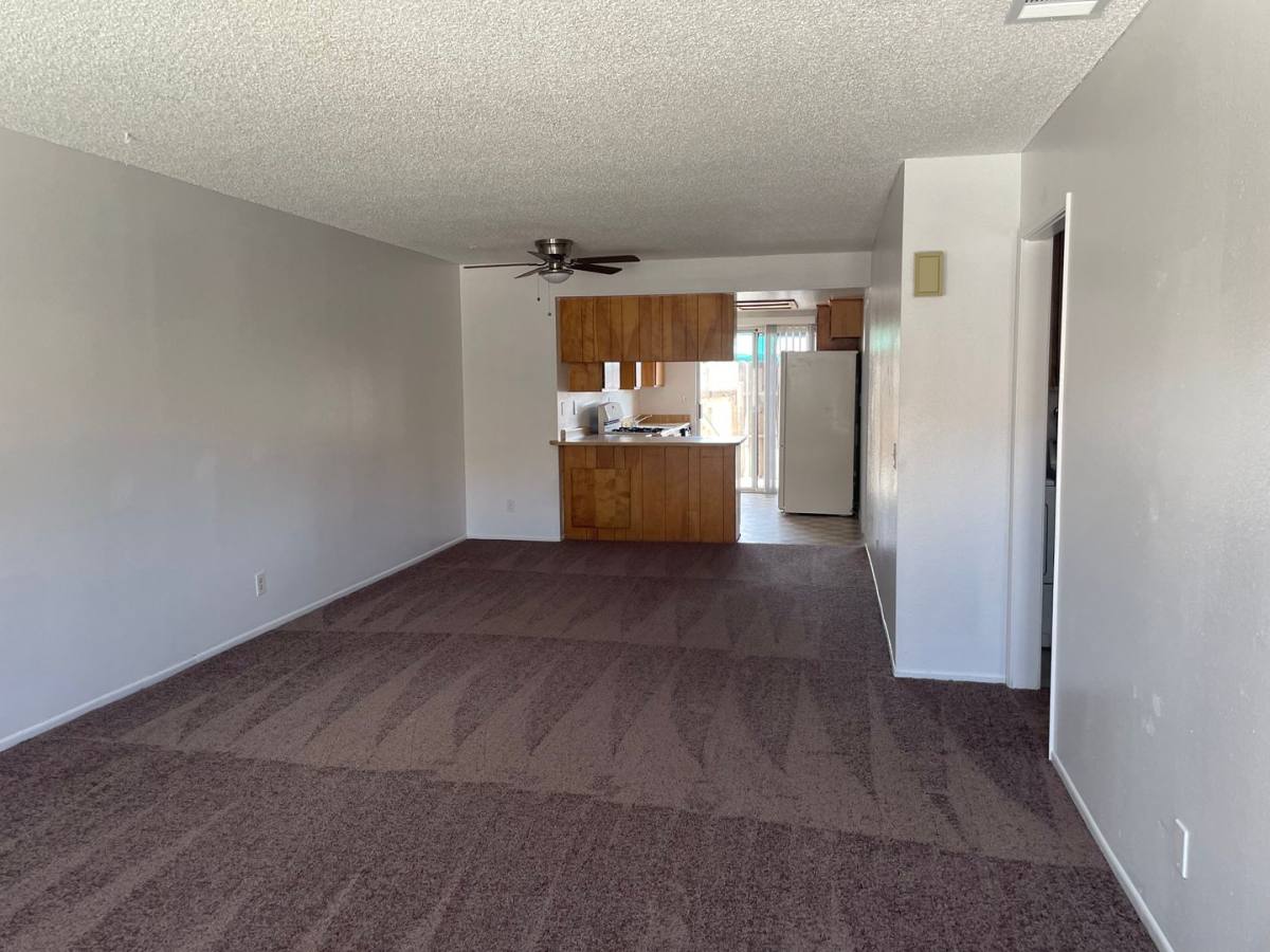 Apartment for rent at 576 Montecito Ave, Hemet, CA 92543