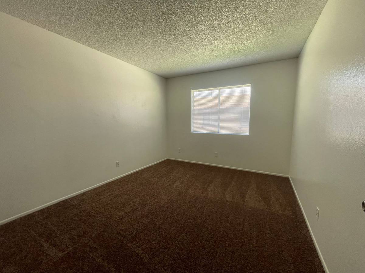 Apartment for rent at 576 Montecito Ave, Hemet, CA 92543