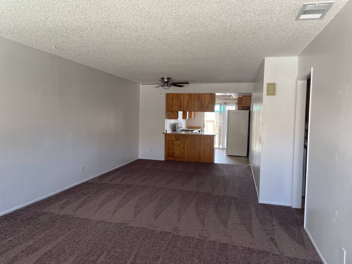 Apartment for rent at 576 Montecito Ave, Hemet, CA 92543