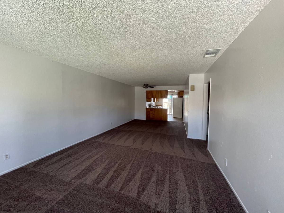 Apartment for rent at 576 Montecito Ave, Hemet, CA 92543