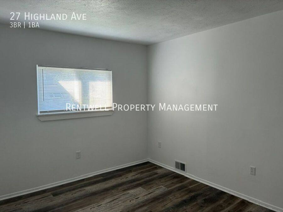 House for rent at 27 Highland Ave, McKees Rocks, PA 15136