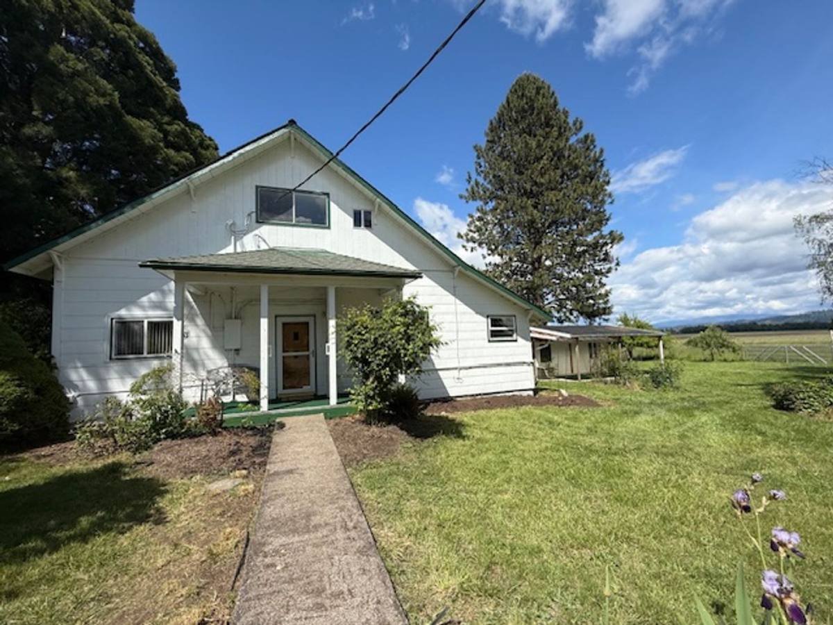 House for rent at 32000 Denny School Rd, Lebanon, OR 97355