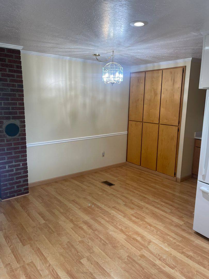 House for rent at 32000 Denny School Rd, Lebanon, OR 97355