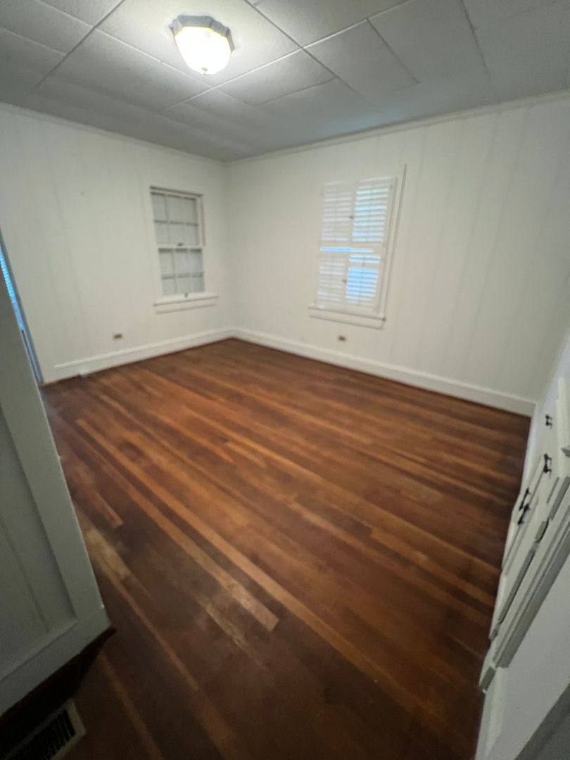 House for rent at 30 N Second St, Glenwood, GA 30428
