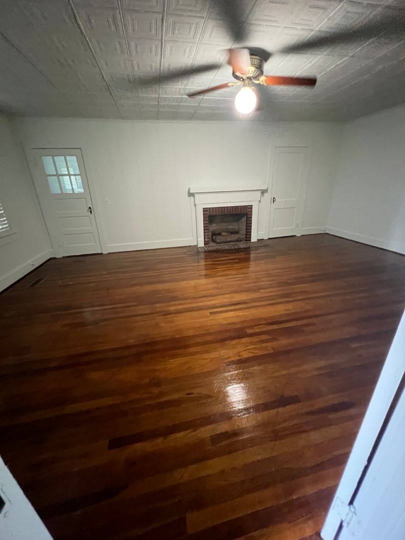 House for rent at 30 N Second St, Glenwood, GA 30428