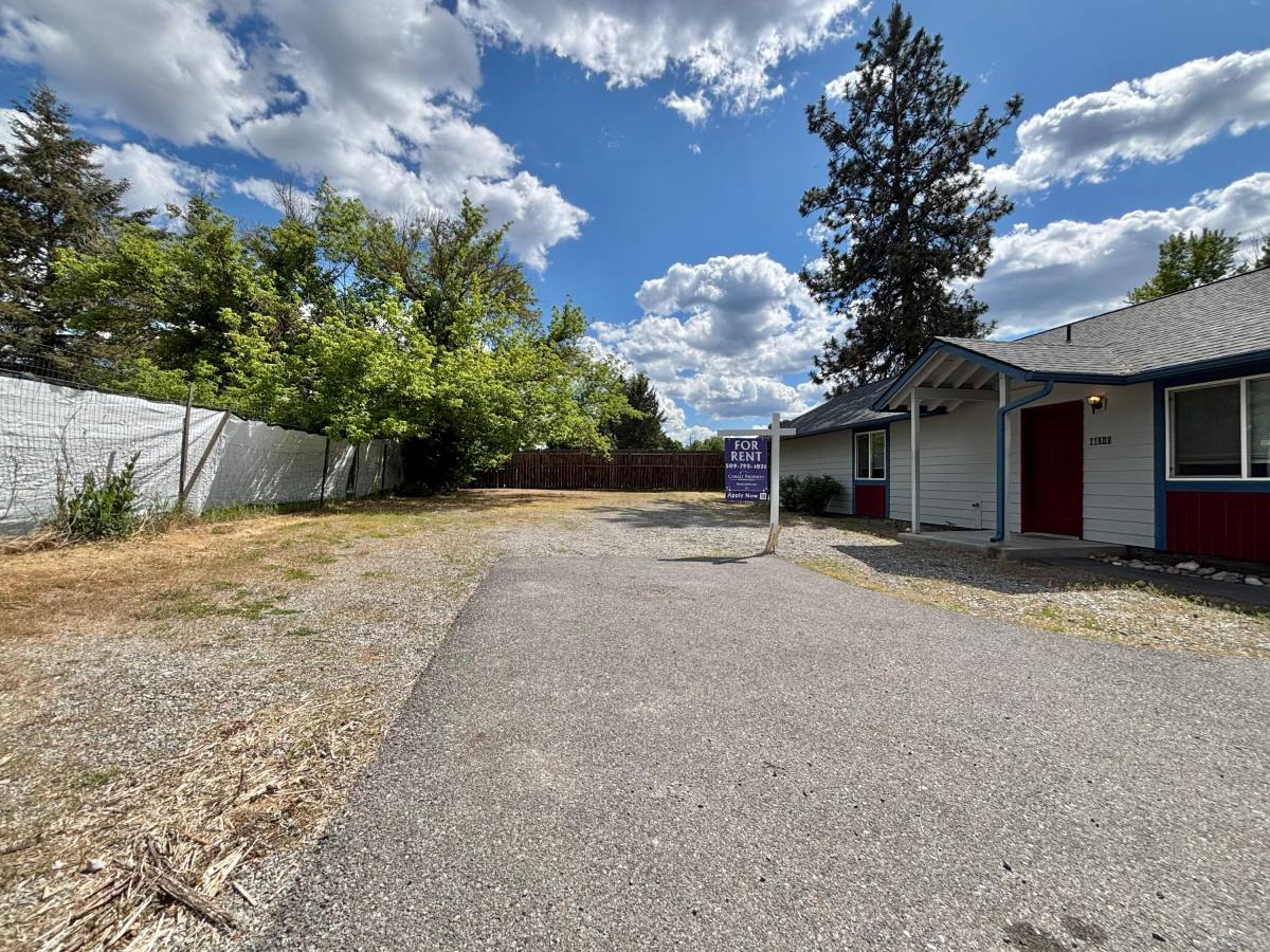 Apartment for rent at 11908 E 4th Ave #1, Spokane, WA 99206