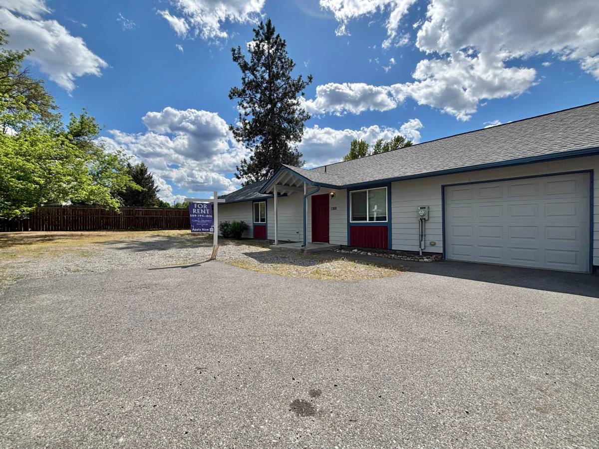 Apartment for rent at 11908 E 4th Ave #1, Spokane, WA 99206