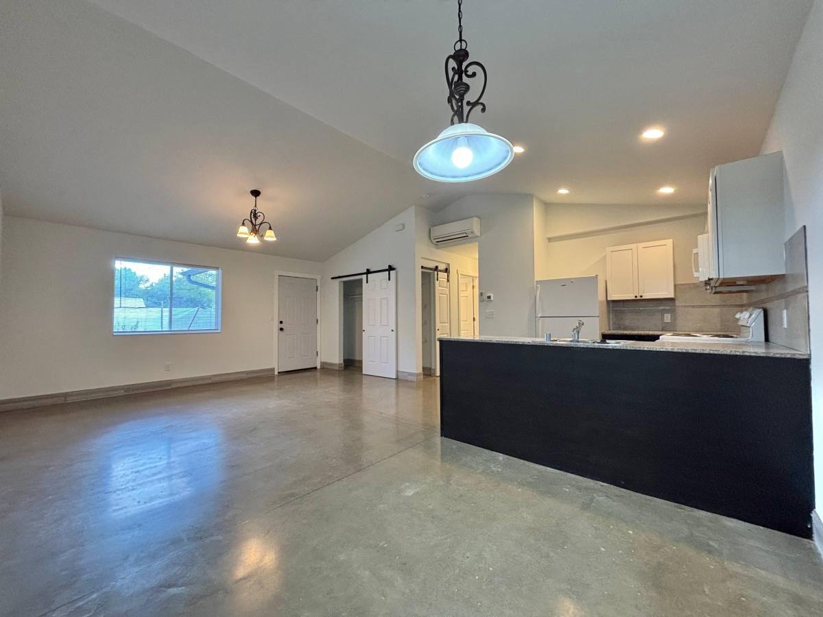 Apartment for rent at 11908 E 4th Ave #1, Spokane, WA 99206