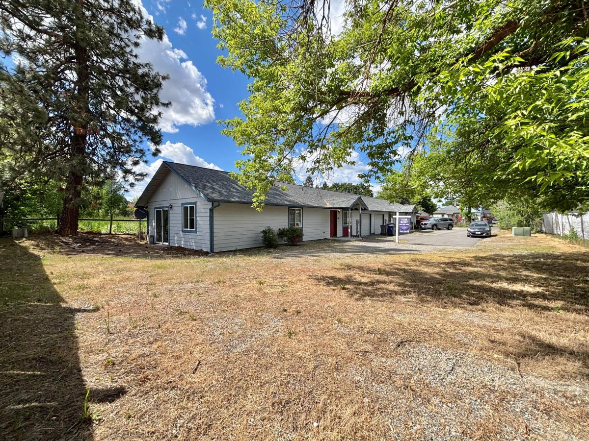 Apartment for rent at 11908 E 4th Ave #1, Spokane, WA 99206