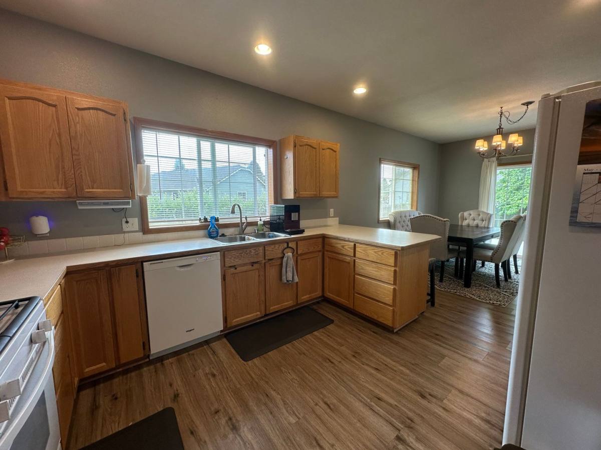 House for rent at 703 W Del Ray Rd, Lynden, WA 98264