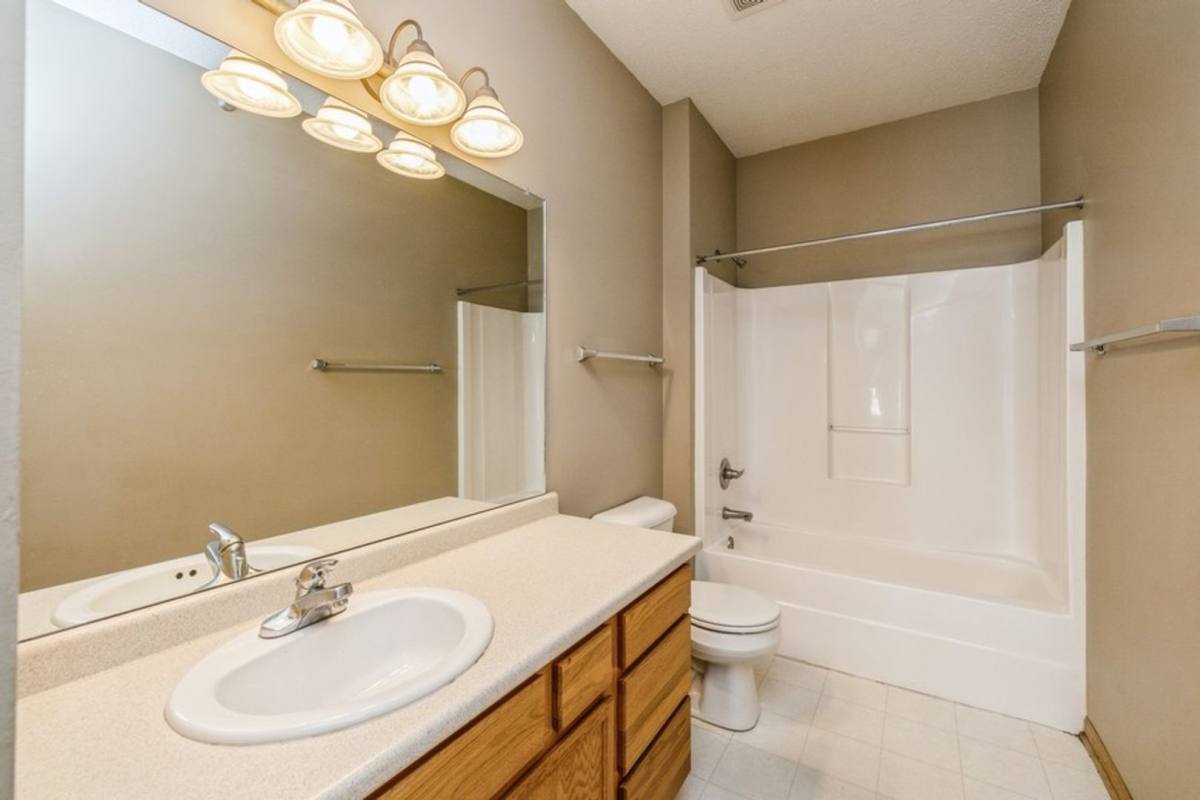 Condo for rent at 1320 SE Florence Dr, Waukee, IA 50263