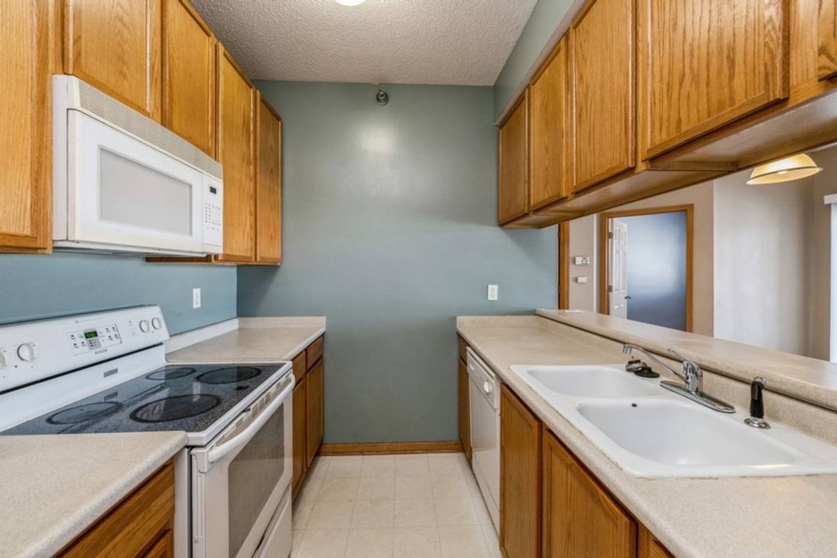 Condo for rent at 1320 SE Florence Dr, Waukee, IA 50263