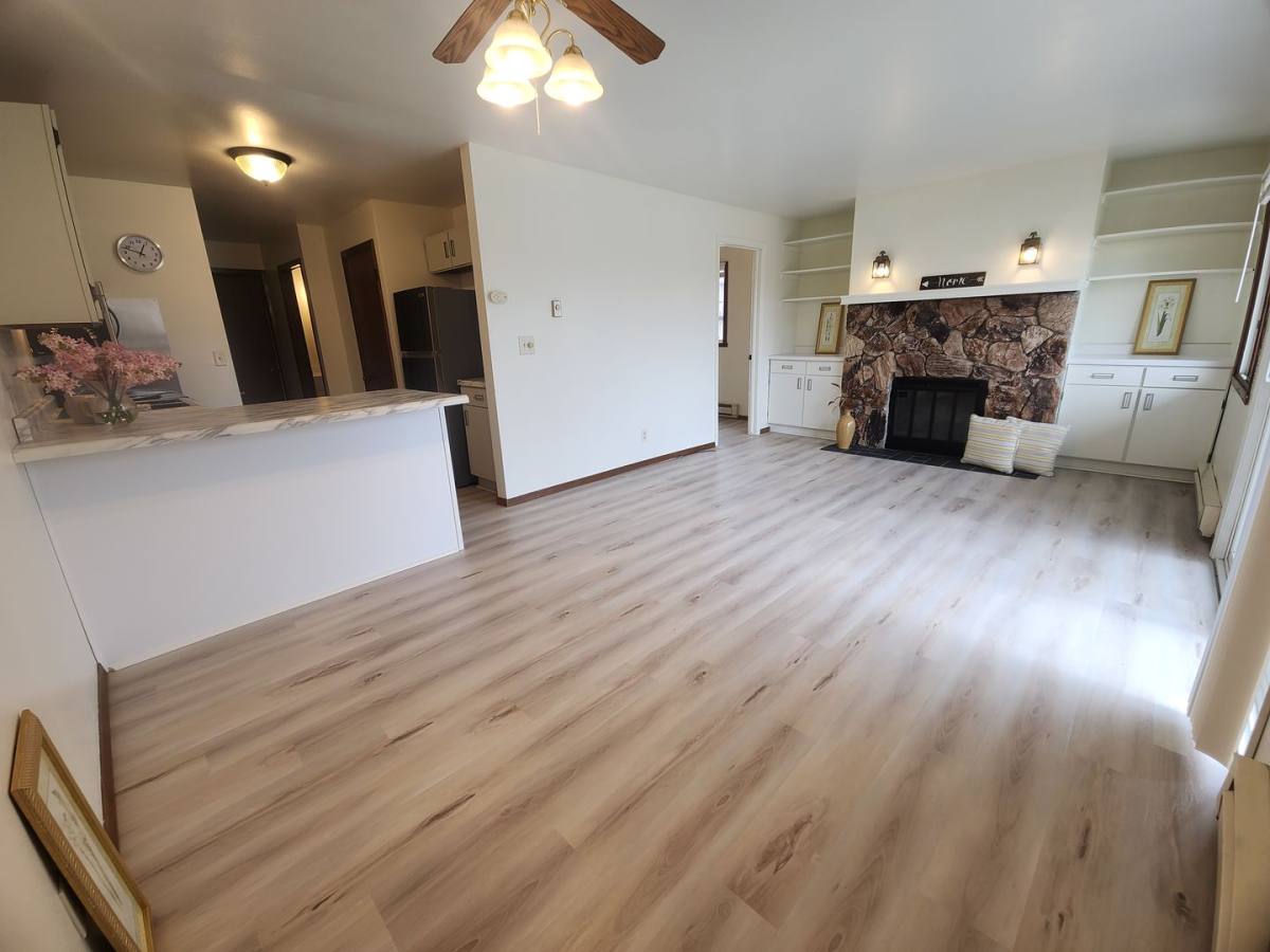 Apartment for rent at 1045 Greenwood Court, Oshkosh, WI 54901