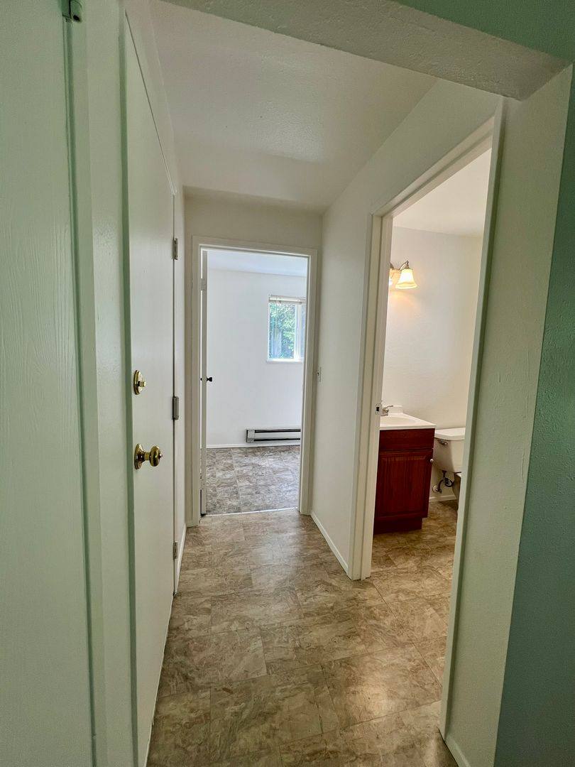 Apartment for rent at 6102 Glen Mary Lane SE, Lacey, WA 98503