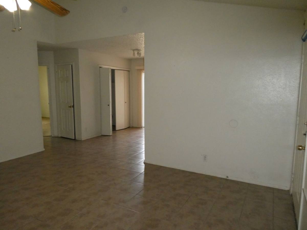 Apartment for rent at 8705 Pineridge Dr, Austin, TX 78729